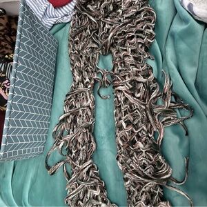 Elegant Multicolor Knit Scarf